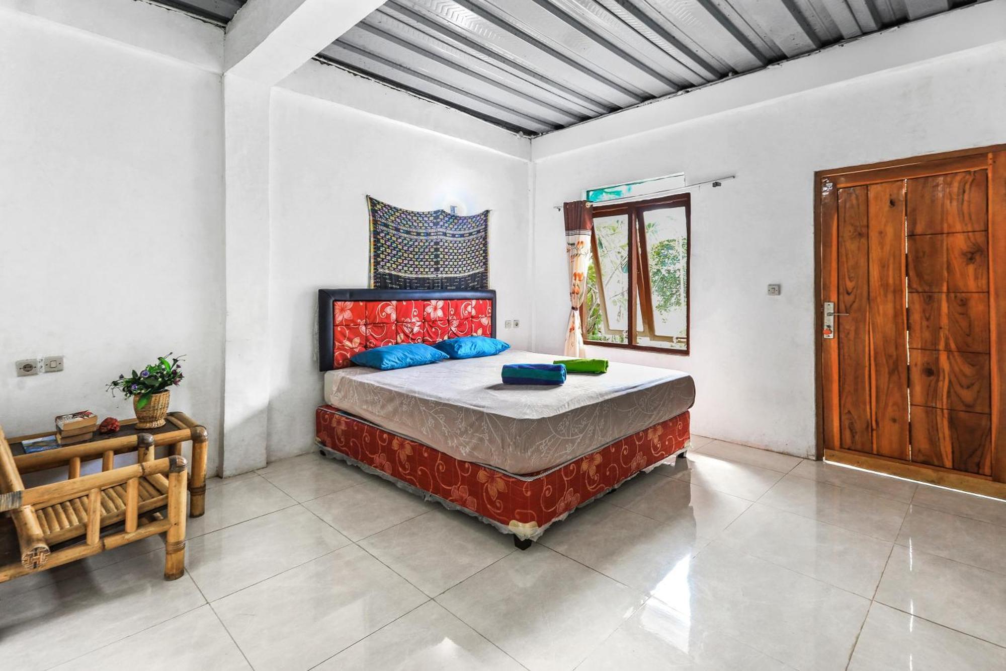 Palulu Garden Homestay Labuan Bajo Exteriör bild