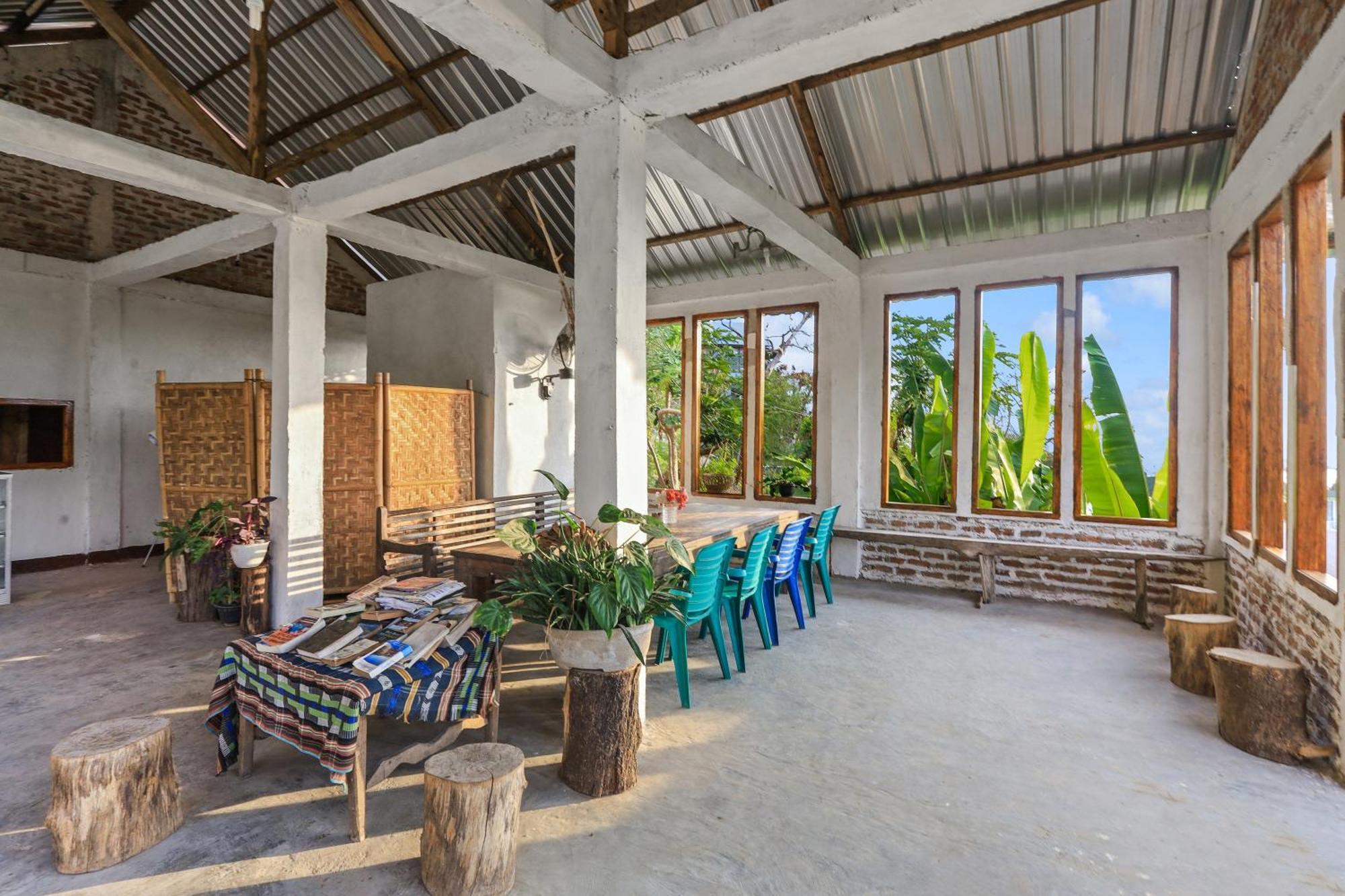 Palulu Garden Homestay Labuan Bajo Exteriör bild